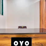 Hotel O Sarovar