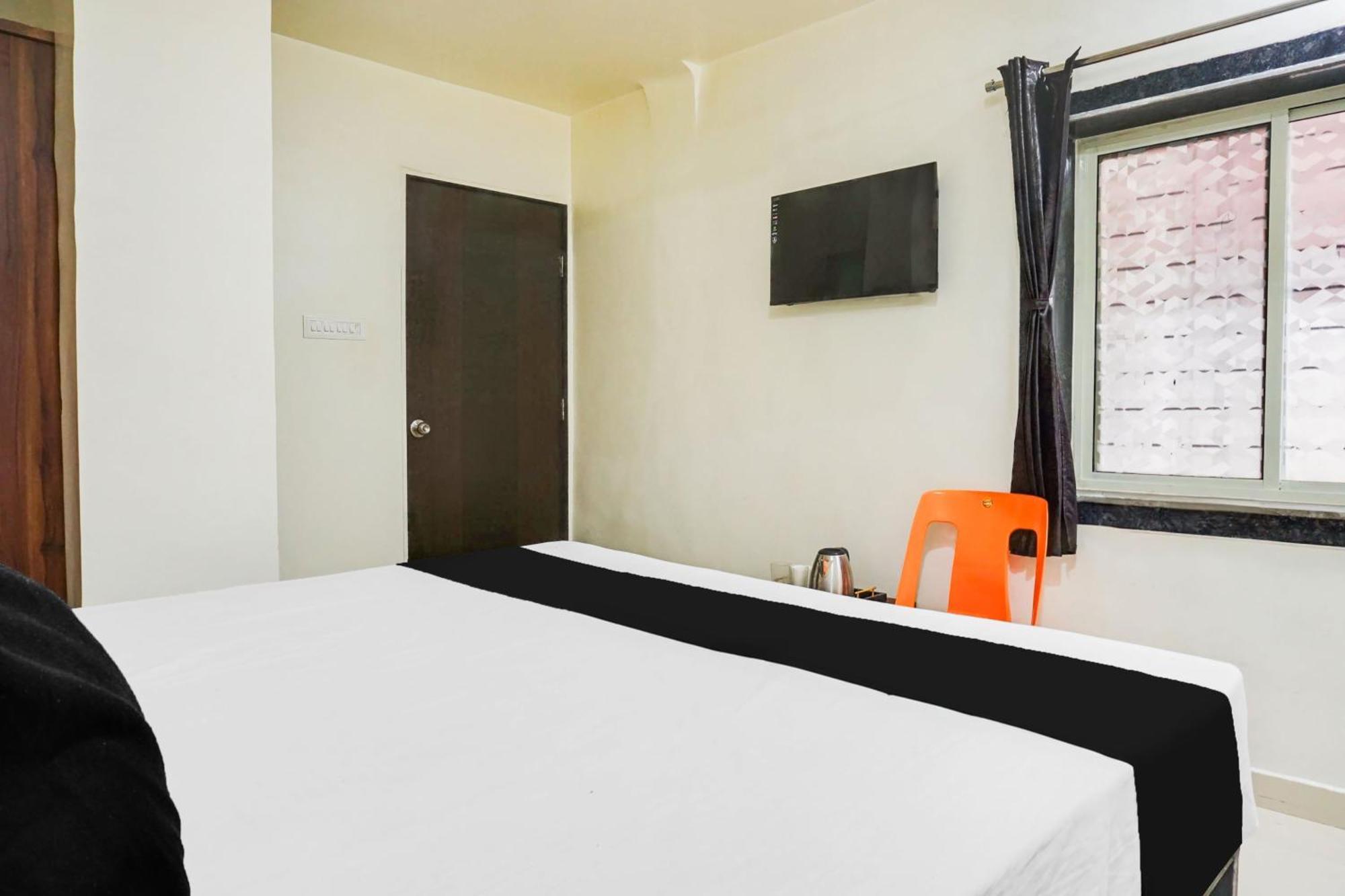 Hotel O Sarovar 3*